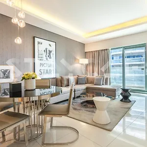 Staycae Paramount Towers دبي