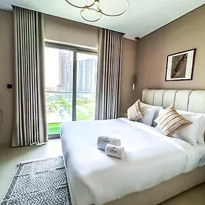 By Latinem Luxury 2br Holiday Cv B609 Near Burj Khalifa دبي